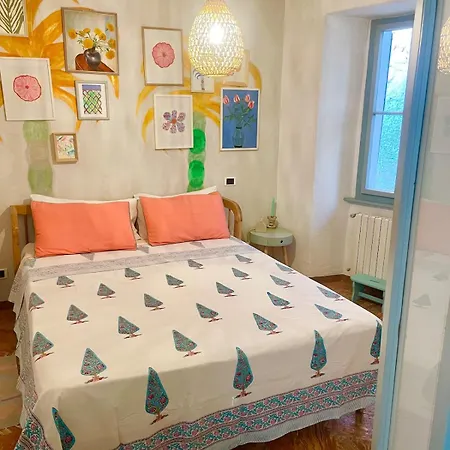 Casa Curiè Moltrasio
